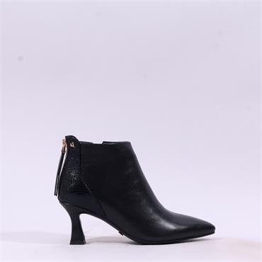 Una Healy Manchild Flare Heel Ankle Boot - Vinyl